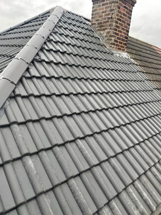 roof repairs Warwick